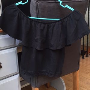 Ruffle Sleeve crop top NWT